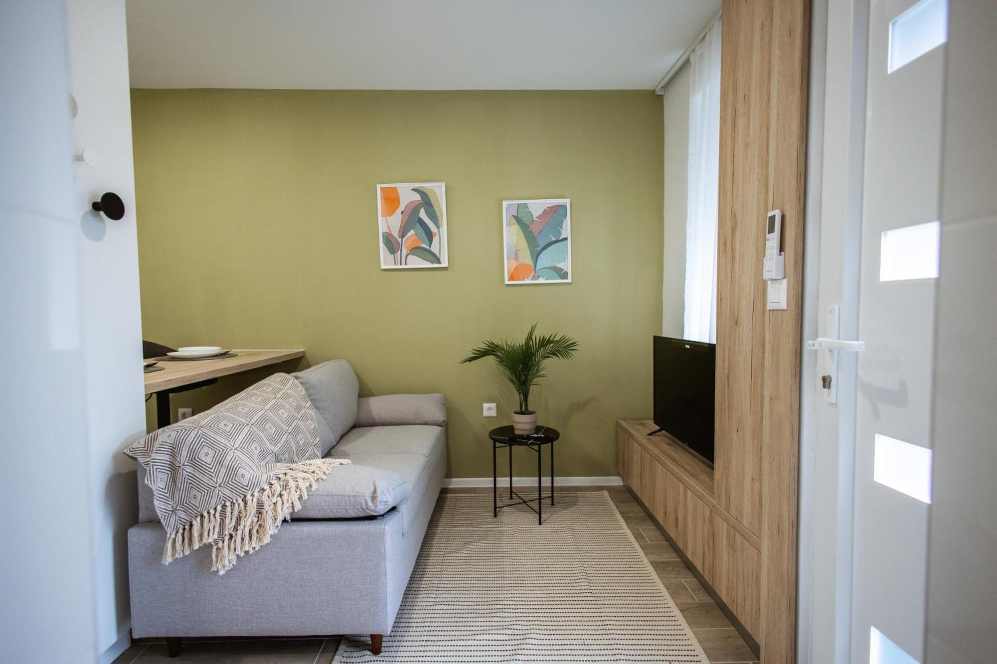 Cozy In - Self Check In Apartment *